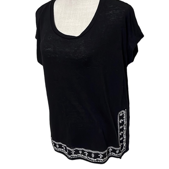 Liz Claiborne black top, embroidered bottom edge, PL - Picture 1 of 8